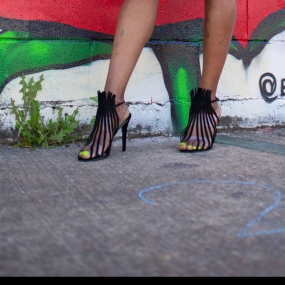 👠Strapin Sandals👠 - Picture 3 of 4